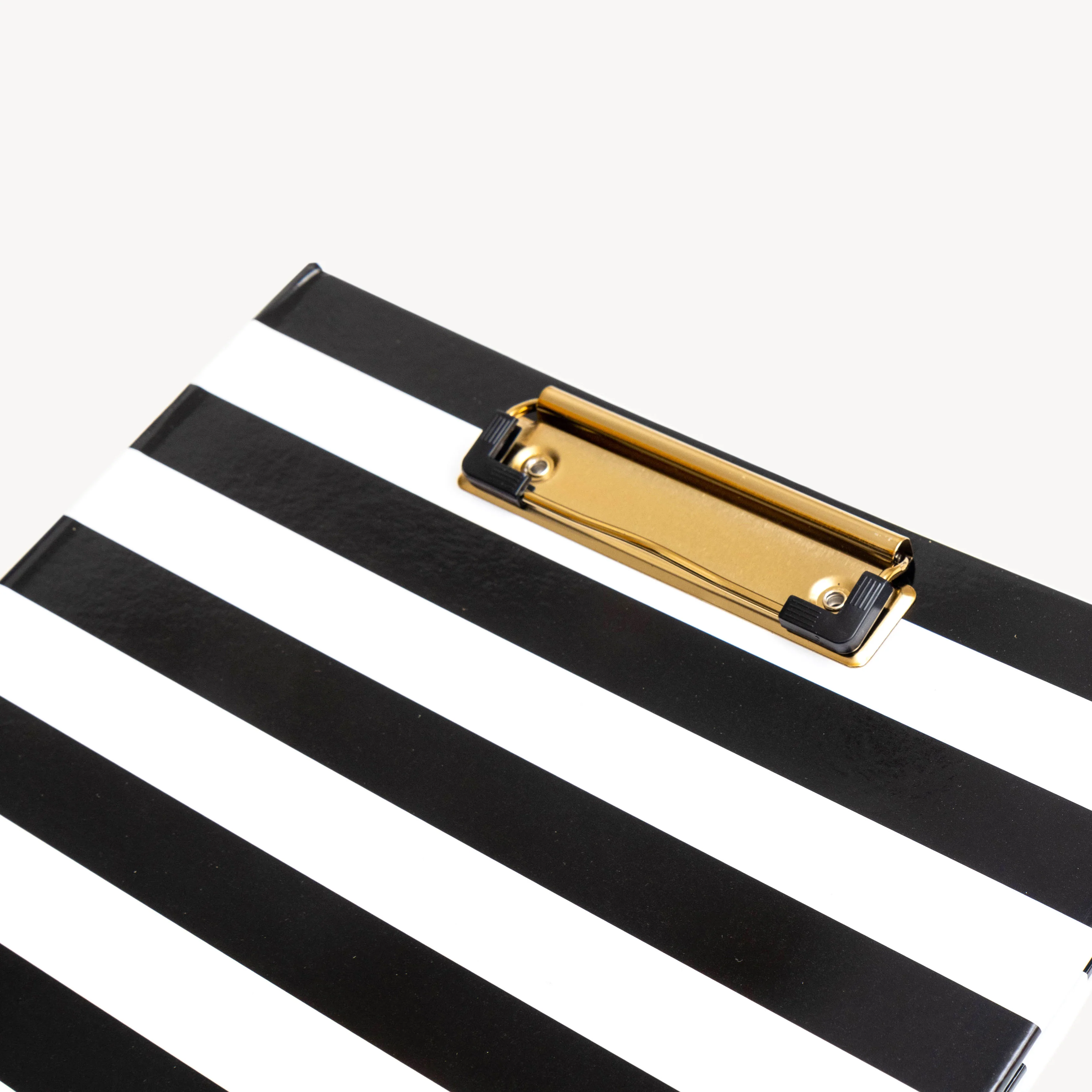 Clipfolio: Black Stripe - Image 5